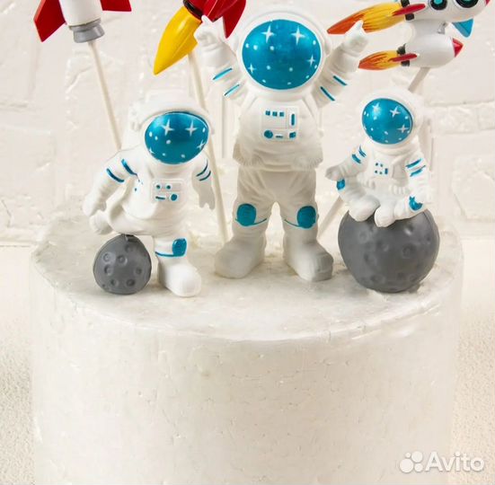 Топпер для торта космос