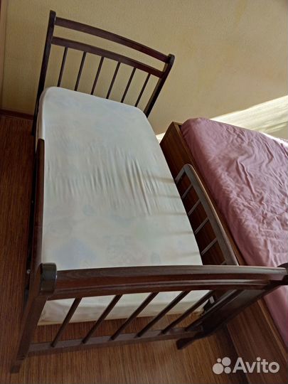 Кровать детская с бортиком 