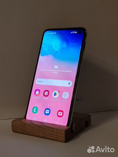 Samsung Galaxy S10e, 8/128 ГБ