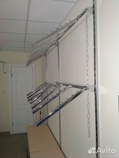 Вешалка пристенная