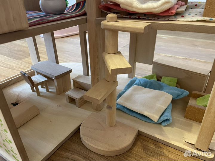 Домик кукольный деревянный двухэтажный