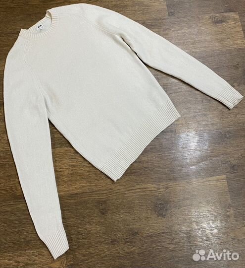 Джемпер шерстяной