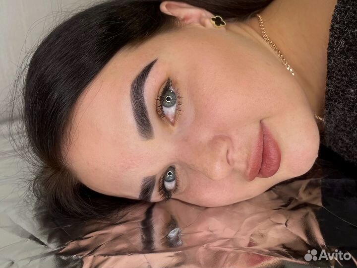 Мастер бровист