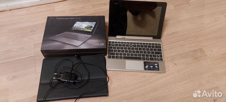 Планшет Asus EeePad Transformer TF700T