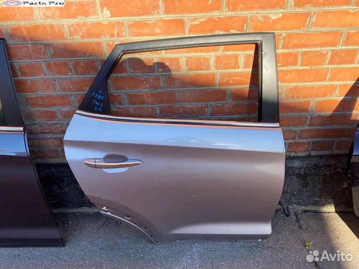 Дверь задняя правая б/у Hyundai Tucson 3 TL