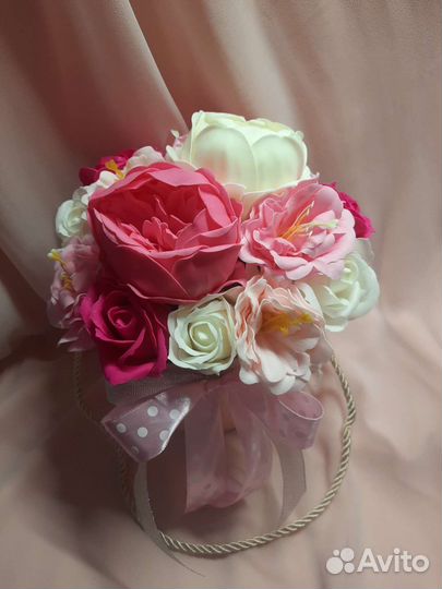 Композиция из мыльных роз на 8 марта