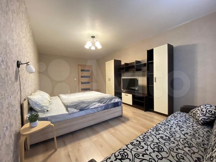 2-к. квартира, 85 м², 14/17 эт.