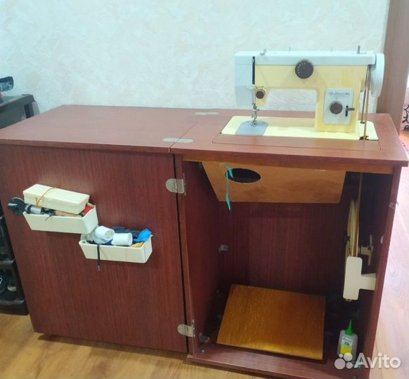 Швейная машина Чайка 134