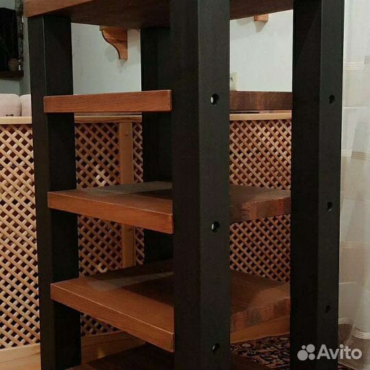 Стойка для аудио аппаратуры из массива