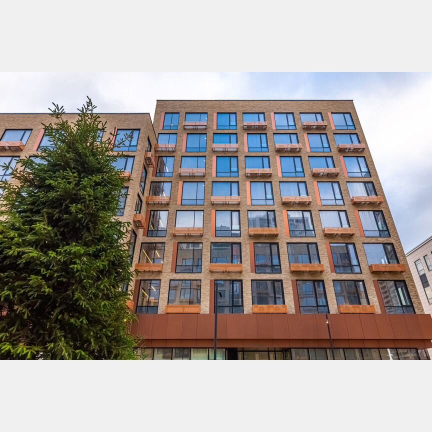 4-к. квартира, 132,7 м², 8/8 эт.