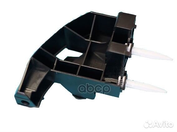 Кронштейн заднего бампера правый 5256260040 toyota