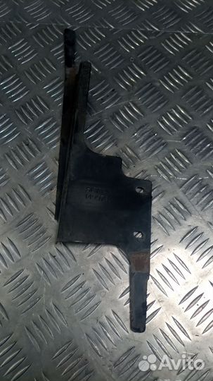 Нижняя воздушная заслонка интеркуллера левая \Scan