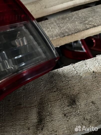 Фонарь задний левый Nissan Almera G15