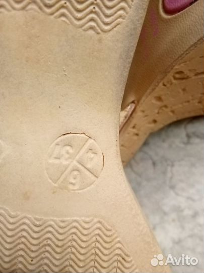 Босоножка женские