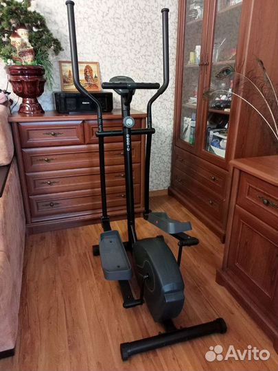Эллиптический тренажер torneo