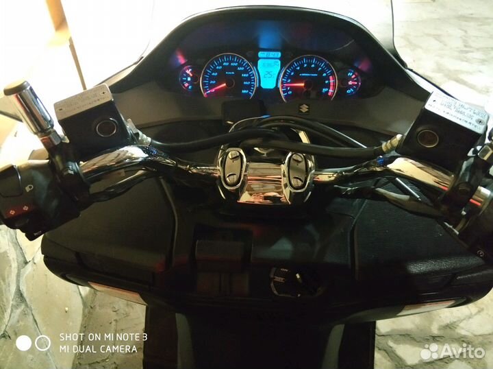 Макси скутер