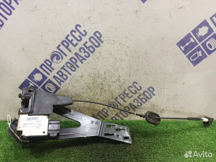 Замок двери задний левый Ford Fusion хэтчбек 1.4