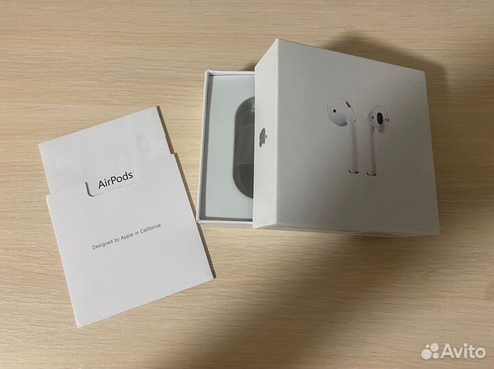 Коробка из под наушников AirPods