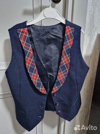 Школьный жилет для девочки