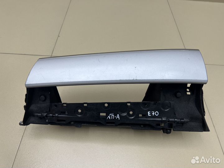 Крышка бардачка BMW X5 E70