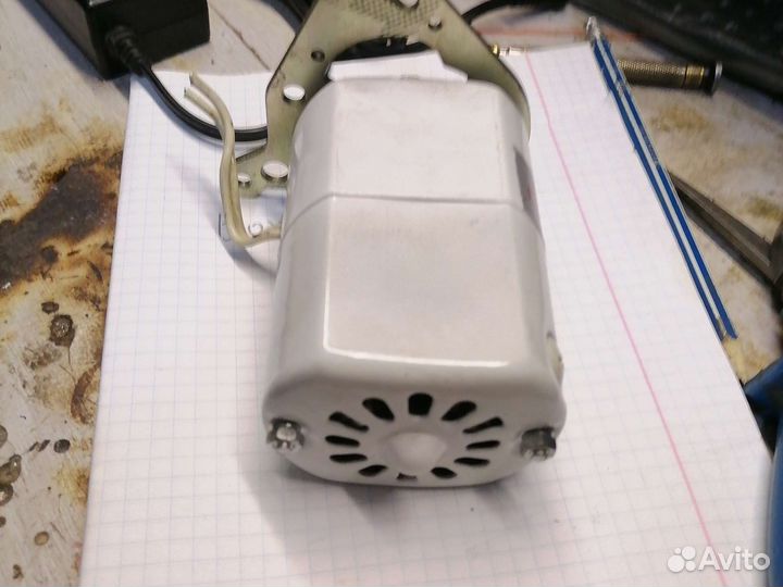Мотор от швейной машинки