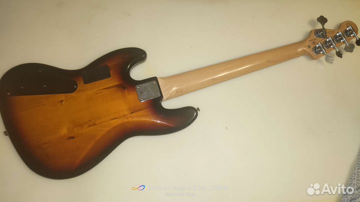 Squier by Fender Affinity Jazz Bass V