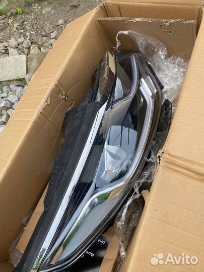 Фара правая Kia Optima