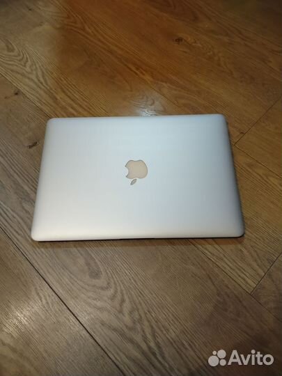 MacBook Air 13 2017 128gb i5