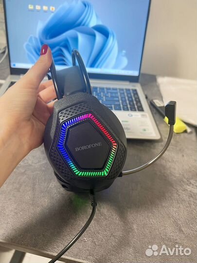 Игровые наушники