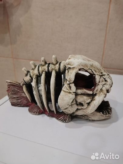 Скелет рыбы в аквариум