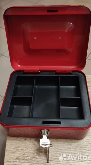 Ящик сейф для денег