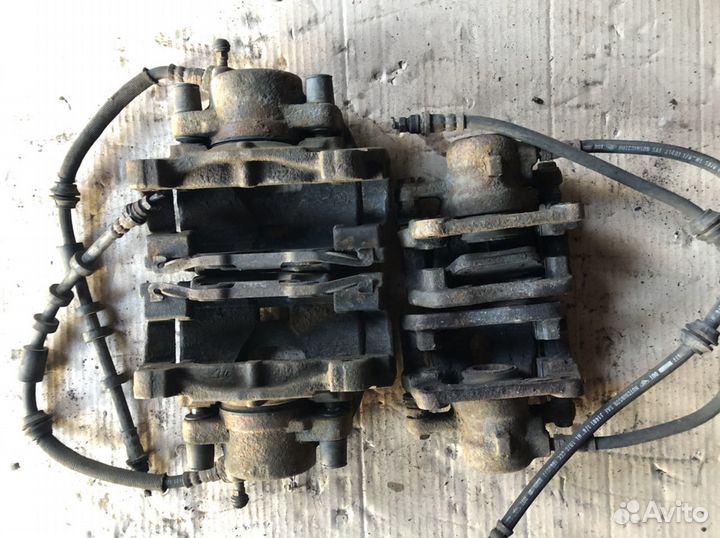 Суппорт тормозной Land Rover Freelander 2