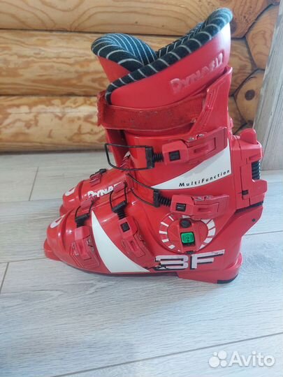 Горнолыжные ботинки
