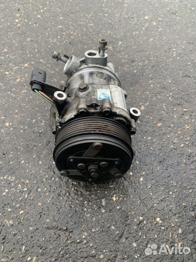 Компрессор кондиционера Volkswagen Polo седан