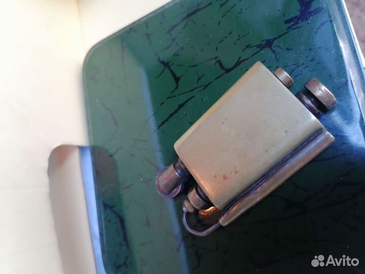 Зажигалка бензиновая винтажная