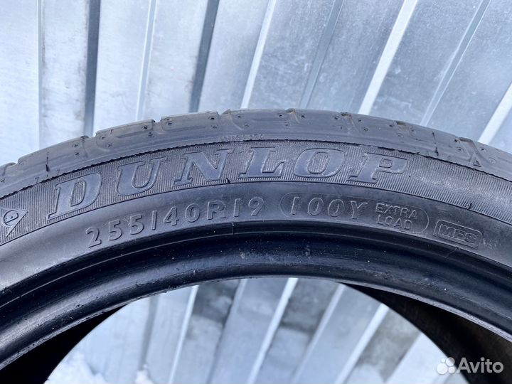 Dunlop SP Sport 01 255/40 R19 100Y