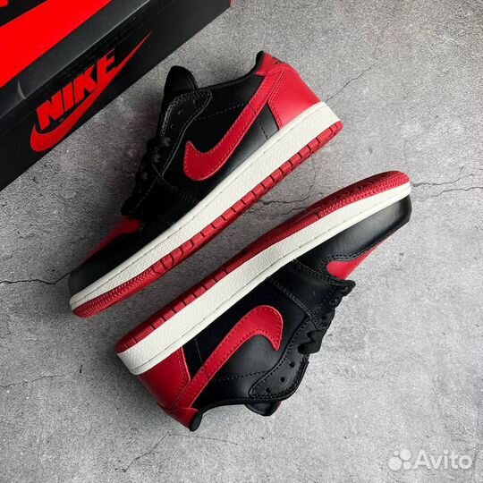 Кроссовки Nike Air Jordan 1 Low Bred (36-40)