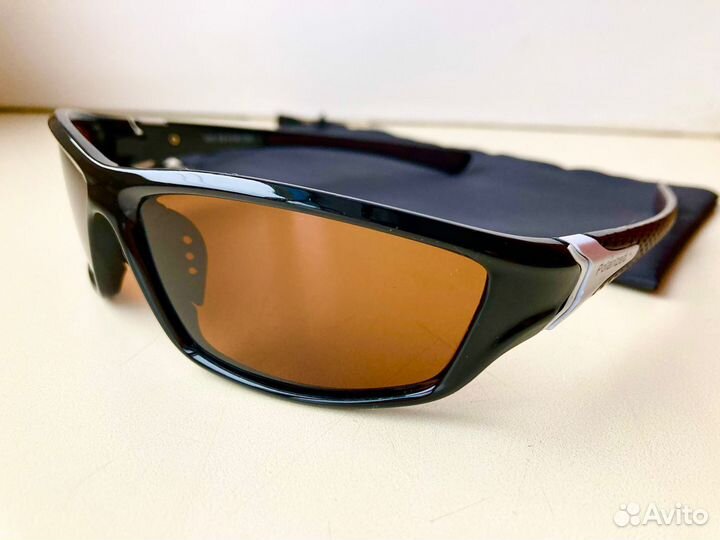 Поляризационные очки с коричневыми линзами