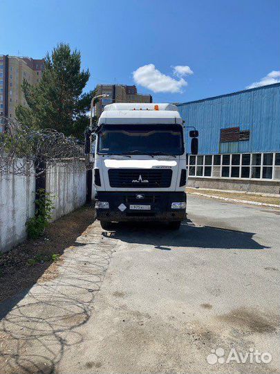 МАЗ 6430B9-1420-012 с полуприцепом, 2014