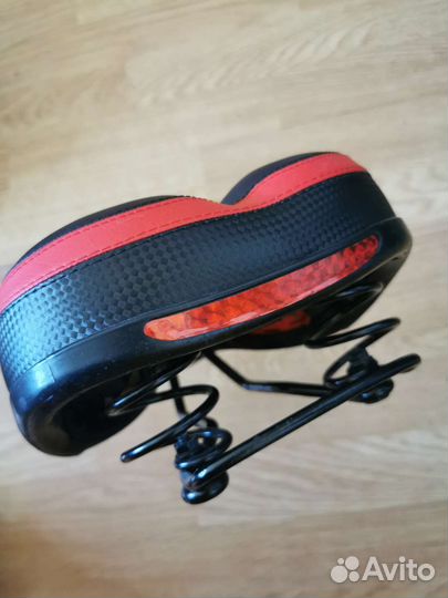 Седло для велосипеда с пружинами