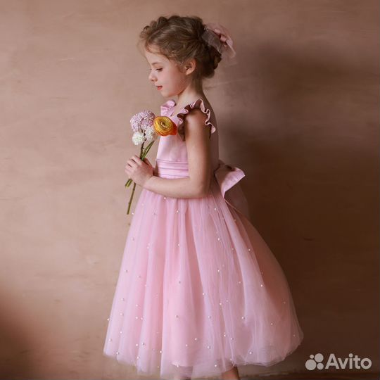 Платье праздничное на девочку 98. Новое