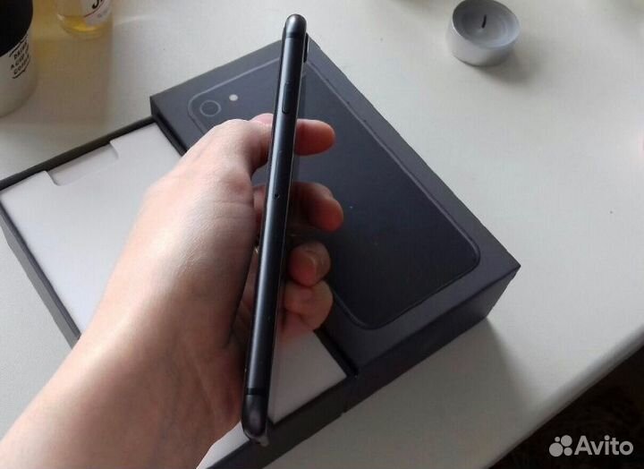 iPhone 8 на Гарантии