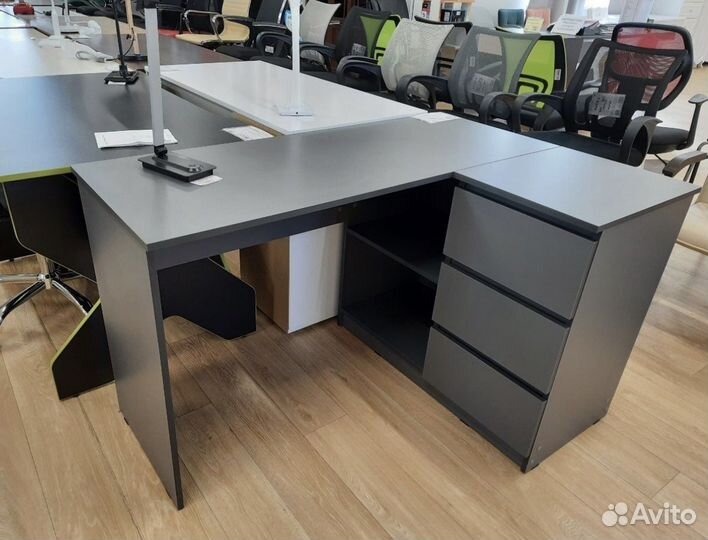 Угловой компьютерный стол Графит