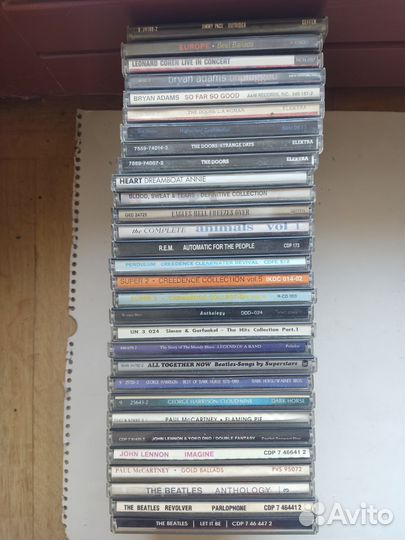 Видеокассеты фильмы, музыка. Компактдиски - музыка