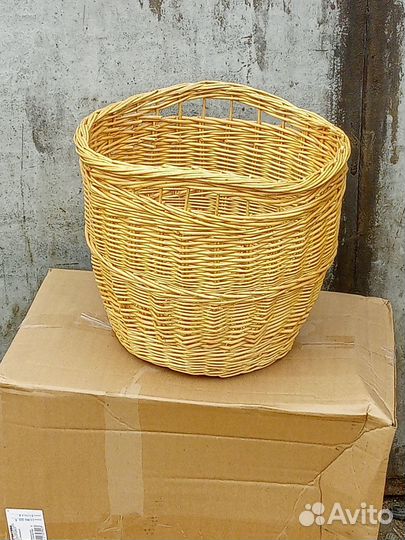 Корзина плетеная из ивы