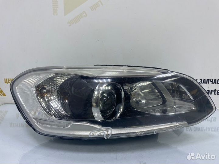 Фара ксеноновая правая Volvo Xc60 1 DZ рестайлинг