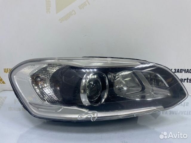 Фара ксеноновая правая Volvo Xc60 1 DZ рестайлинг
