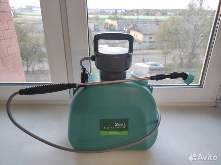 Опрыскиватель садовый аккумуляторный 8л