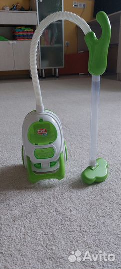 Детский игрушечный пылесос