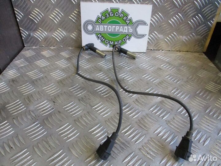 Датчик положения коленвала BMW 3 E30 M20B25 1986г